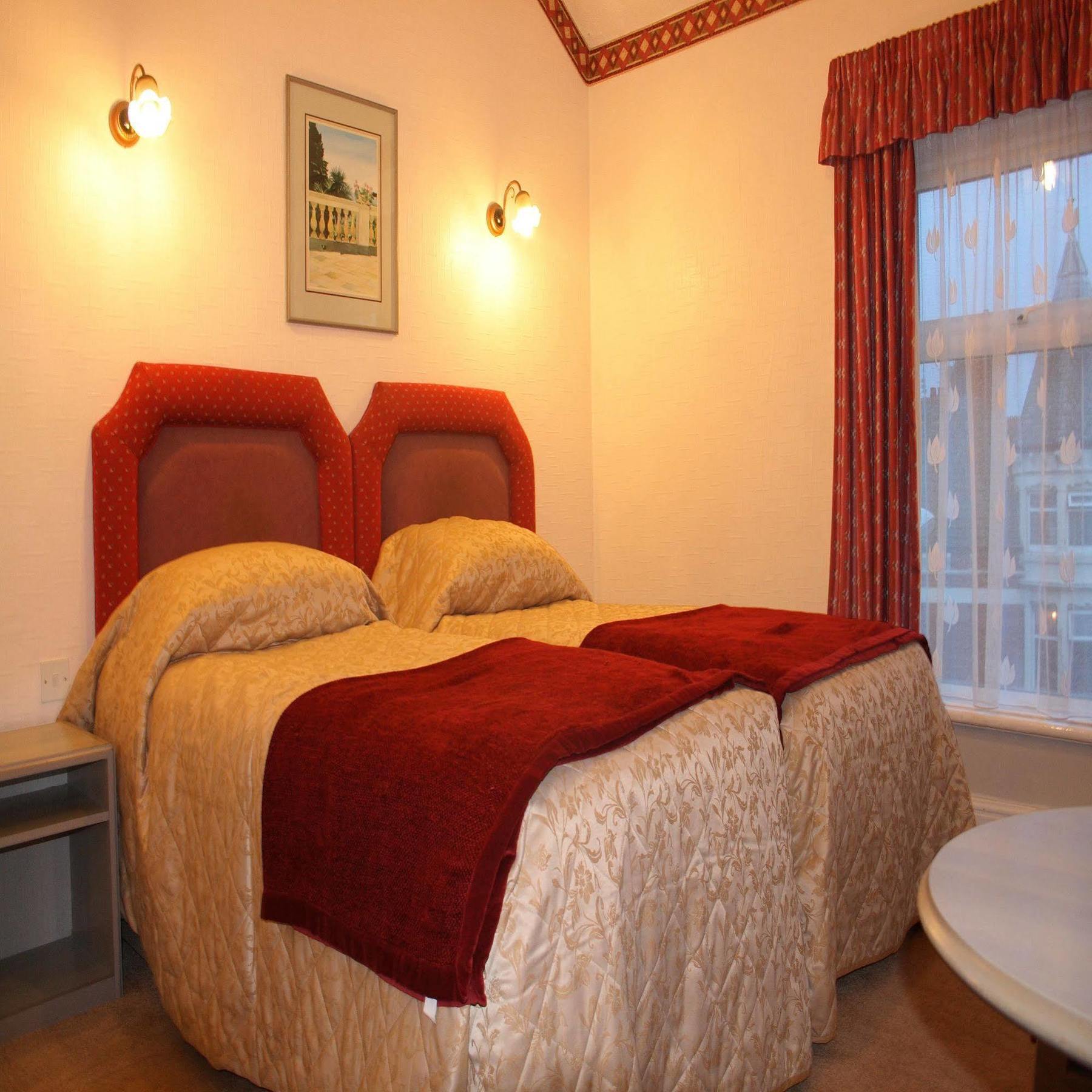 Pier Walk Hotel Blackpool Buitenkant foto